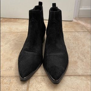 MARC FISHER pointed toe Chelsea boots.